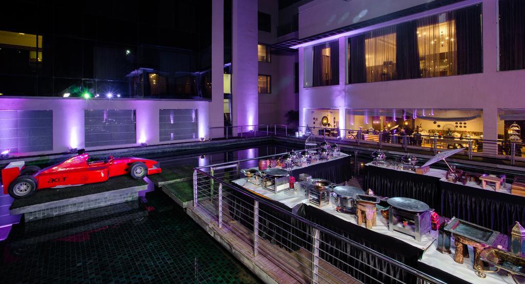 Hotel Orana & New Delhi