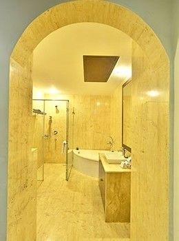 Orana & Hotel New Delhi
