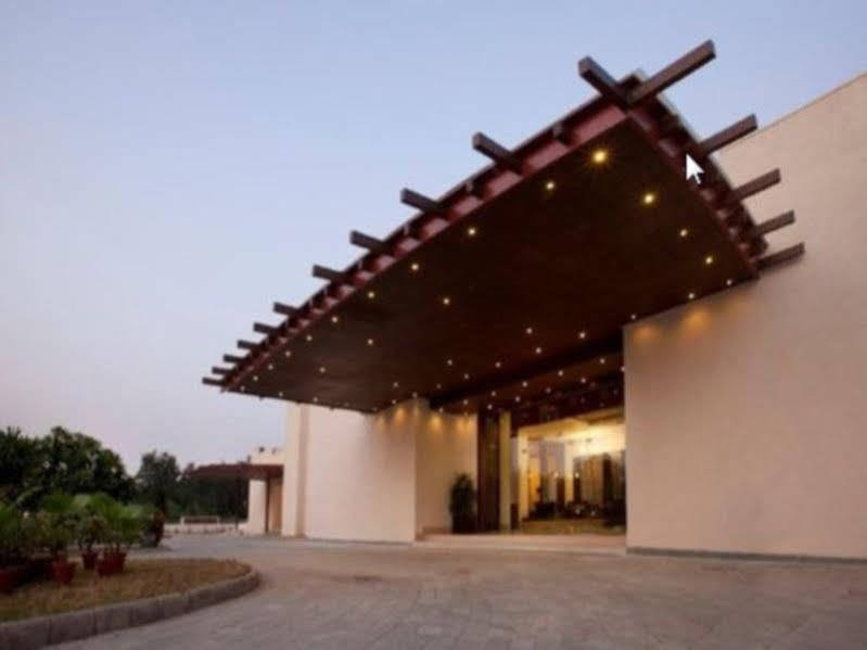 Orana & Hotel New Delhi