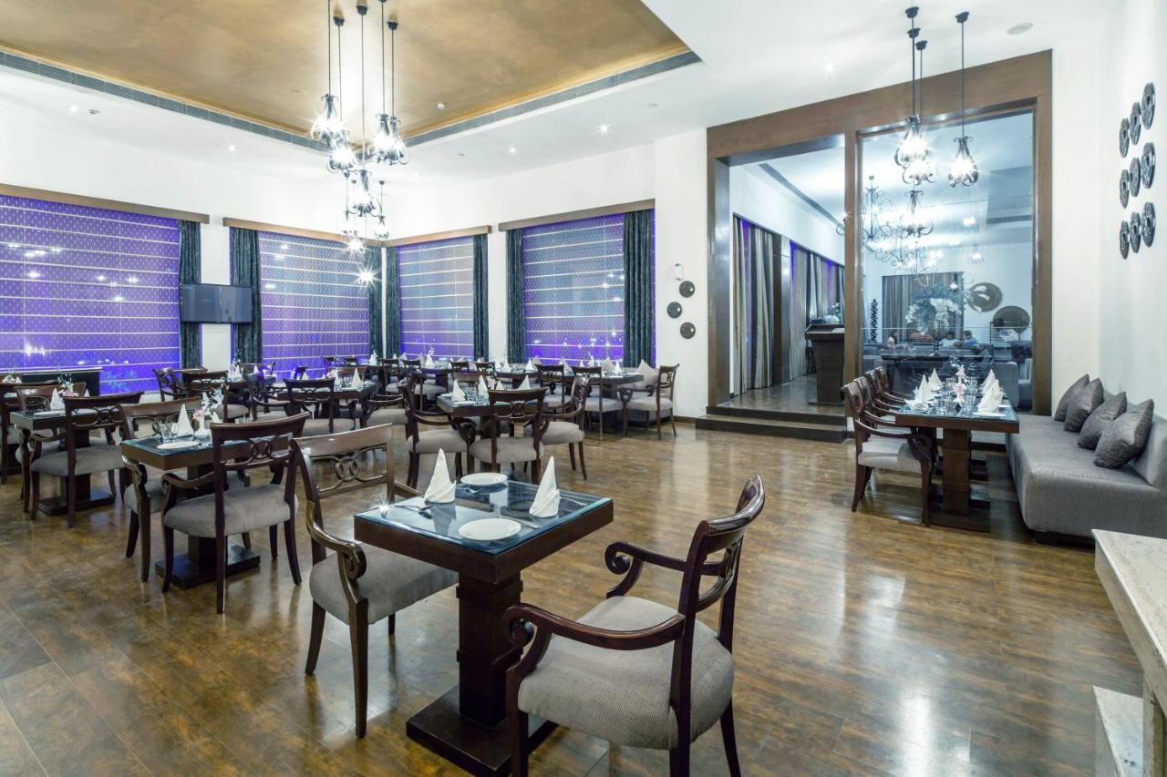 Hotel Orana & New Delhi