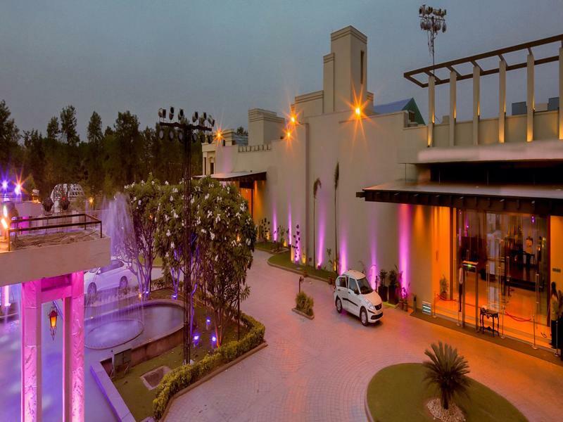 Hotel Orana & New Delhi