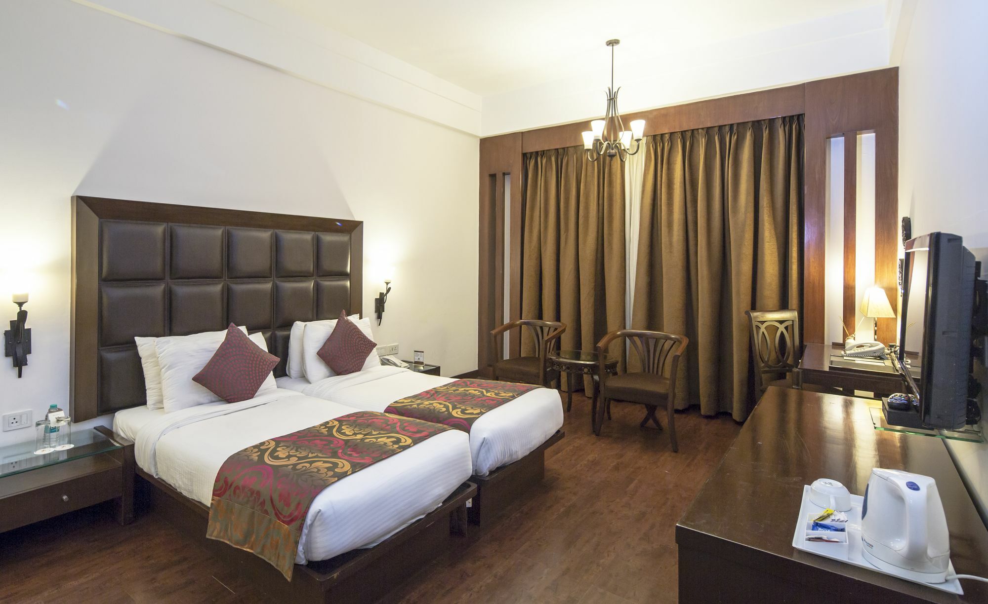 Orana & New Delhi